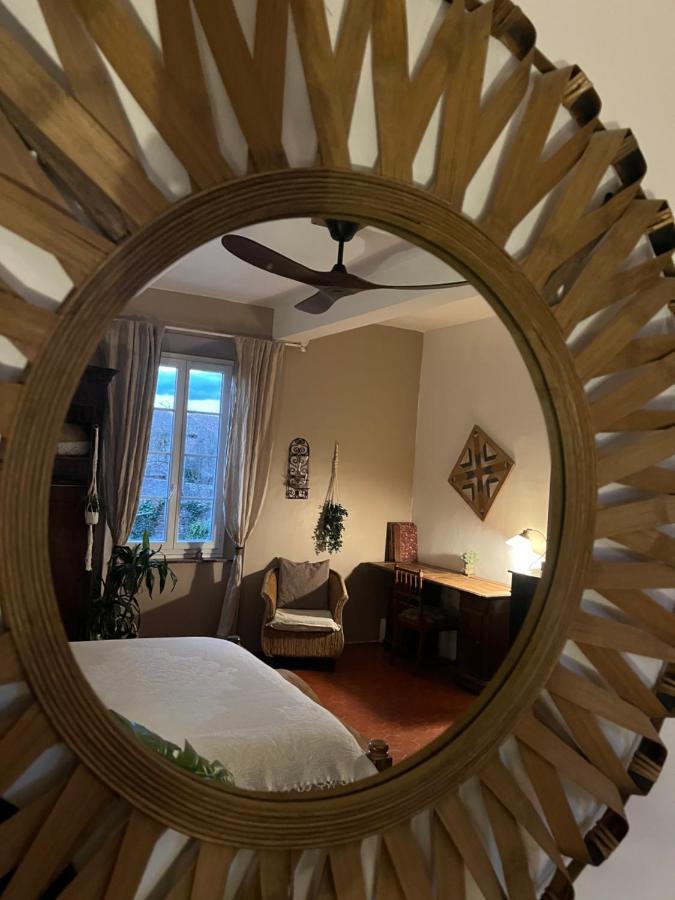 Maison D'Hotes De Charme "La Belle Dame Sans Regrets" Talairan Exteriér fotografie