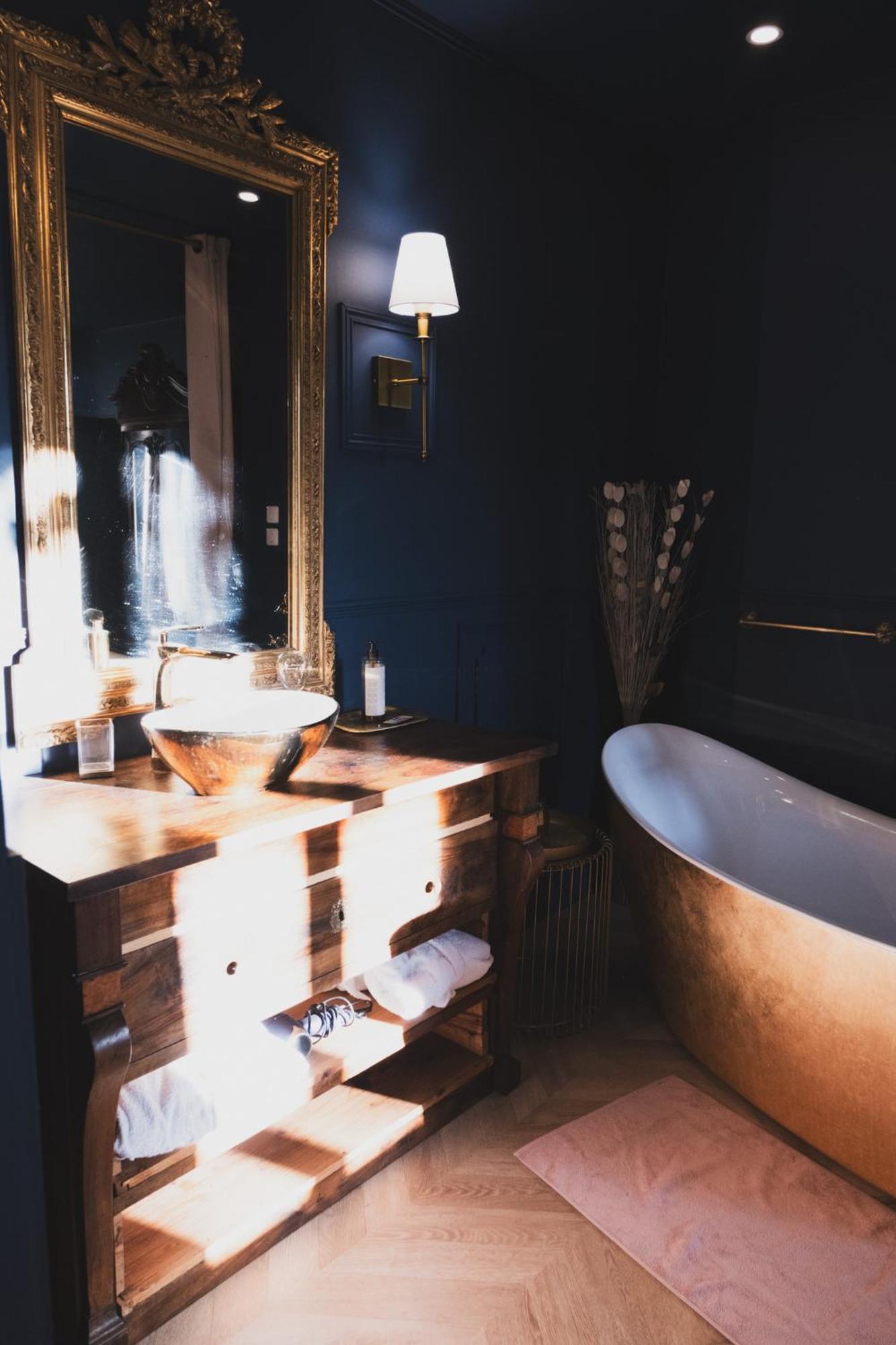 Maison D'Hotes De Charme "La Belle Dame Sans Regrets" Talairan Exteriér fotografie